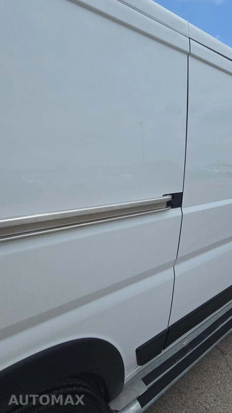 2025 Ram ProMaster 2500 Cargo Van Tradesman w/Passenger Seat Low Roof 136.0" WB - miniatura 22