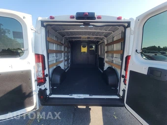 2025 Ram ProMaster 2500 Cargo Van Tradesman w/Passenger Seat Low Roof 136.0" WB - miniatura 16