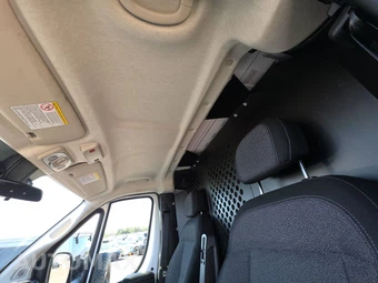 2025 Ram ProMaster 2500 Cargo Van Tradesman w/Passenger Seat Low Roof 136.0" WB - miniatura 17