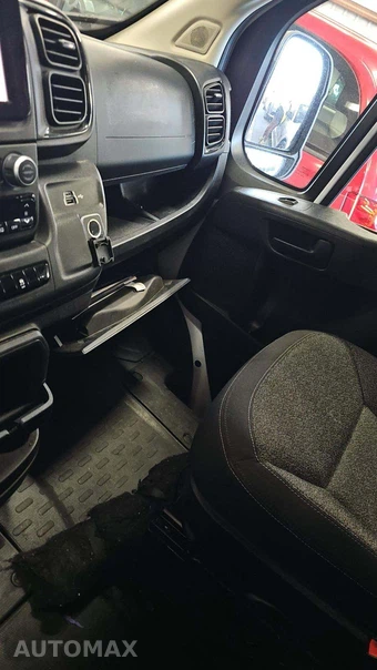 2025 Ram ProMaster 2500 Cargo Van Tradesman w/Passenger Seat Low Roof 136.0" WB - miniatura 25