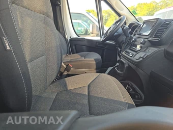2025 Ram ProMaster 2500 Cargo Van Tradesman w/Passenger Seat Low Roof 136.0" WB - miniatura 8