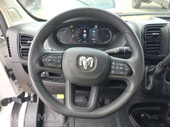 2025 Ram ProMaster 2500 Cargo Van Tradesman w/Passenger Seat Low Roof 136.0" WB - miniatura 10