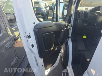 2025 Ram ProMaster 2500 Cargo Van Tradesman w/Passenger Seat Low Roof 136.0" WB - miniatura 9