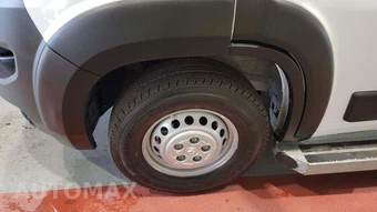 2025 Ram ProMaster 2500 Cargo Van Tradesman w/Passenger Seat Low Roof 136.0" WB - miniatura 22