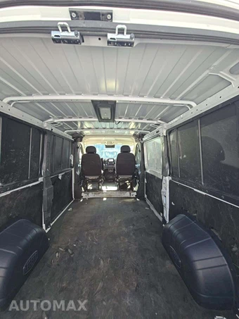 2025 Ram ProMaster 2500 Cargo Van Tradesman w/Passenger Seat Low Roof 136.0" WB - miniatura 14
