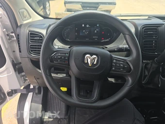 2025 Ram ProMaster 2500 Cargo Van Tradesman w/Passenger Seat Low Roof 136.0" WB - miniatura 10