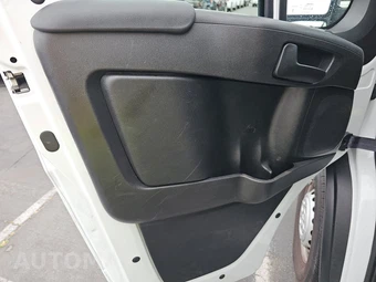 2025 Ram ProMaster 2500 Cargo Van Tradesman w/Passenger Seat Low Roof 136.0" WB - miniatura 9