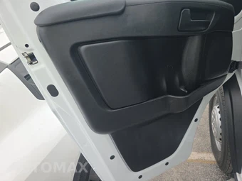 2025 Ram ProMaster 2500 Cargo Van Tradesman w/Passenger Seat Low Roof 136.0" WB - miniatura 9