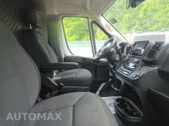 2025 Ram ProMaster 2500 Cargo Van Tradesman w/Passenger Seat Low Roof 136.0" WB - miniatura 8