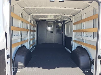 2025 Ram ProMaster 2500 Cargo Van Tradesman w/Passenger Seat Low Roof 136.0" WB - miniatura 15