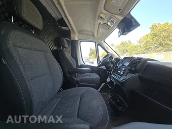 2025 Ram ProMaster 2500 Cargo Van Tradesman w/Passenger Seat Low Roof 136.0" WB - miniatura 8