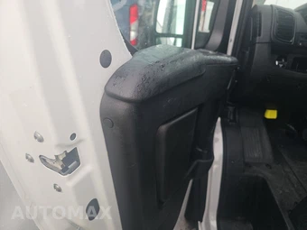 2025 Ram ProMaster 2500 Cargo Van Tradesman w/Passenger Seat Low Roof 136.0" WB - miniatura 9