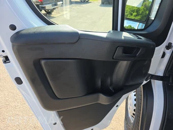 2025 Ram ProMaster 2500 Cargo Van Tradesman w/Passenger Seat Low Roof 136.0" WB - miniatura 9