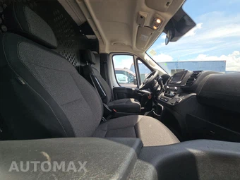 2025 Ram ProMaster 2500 Cargo Van Tradesman w/Passenger Seat Low Roof 136.0" WB - miniatura 8