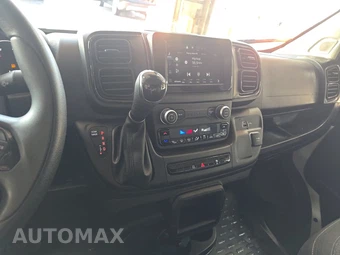 2025 Ram ProMaster 2500 Cargo Van Tradesman w/Passenger Seat Low Roof 136.0" WB - miniatura 11