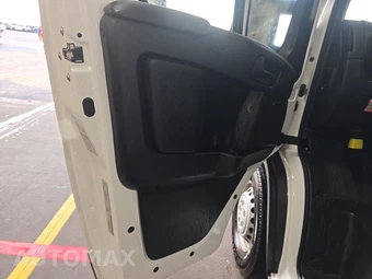 2025 Ram ProMaster 2500 Cargo Van Tradesman w/Passenger Seat Low Roof 136.0" WB - miniatura 9