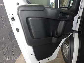 2025 Ram ProMaster 2500 Cargo Van Tradesman w/Passenger Seat Low Roof 136.0" WB - miniatura 9