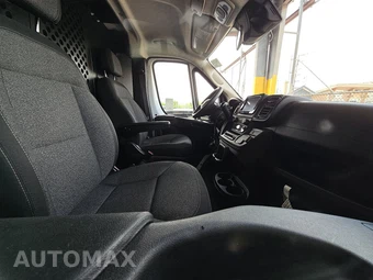 2025 Ram ProMaster 2500 Cargo Van Tradesman w/Passenger Seat Low Roof 136.0" WB - miniatura 8
