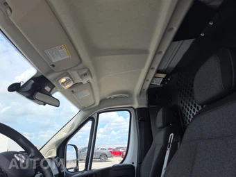 2025 Ram ProMaster 2500 Cargo Van Tradesman w/Passenger Seat Low Roof 136.0" WB - miniatura 16