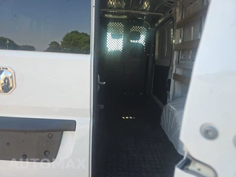 2025 Ram ProMaster 2500 Cargo Van Tradesman w/Passenger Seat Low Roof 136.0" WB - miniatura 15
