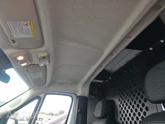 2025 Ram ProMaster 2500 Cargo Van Tradesman w/Passenger Seat Low Roof 136.0" WB - miniatura 17