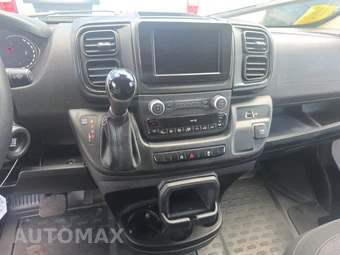 2025 Ram ProMaster 2500 Cargo Van Tradesman w/Passenger Seat Low Roof 136.0" WB - miniatura 11