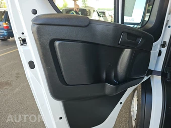 2025 Ram ProMaster 2500 Cargo Van Tradesman w/Passenger Seat Low Roof 136.0" WB - miniatura 9