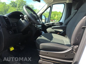 2025 Ram ProMaster 2500 Cargo Van Tradesman w/Passenger Seat Low Roof 136.0" WB - miniatura 13