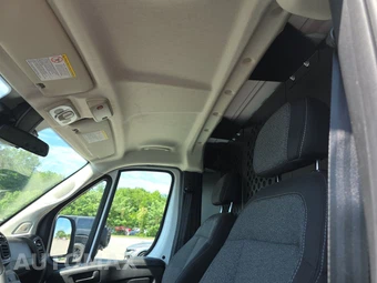 2025 Ram ProMaster 2500 Cargo Van Tradesman w/Passenger Seat Low Roof 136.0" WB - miniatura 17