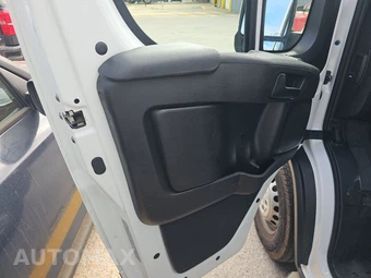 2025 Ram ProMaster 2500 Cargo Van Tradesman w/Passenger Seat Low Roof 136.0" WB - miniatura 9