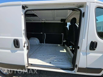 2025 Ram ProMaster 2500 Cargo Van Tradesman w/Passenger Seat Low Roof 136.0" WB - miniatura 12