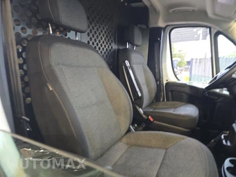 2025 Ram ProMaster 2500 Cargo Van Tradesman w/Passenger Seat Low Roof 136.0" WB - miniatura 8