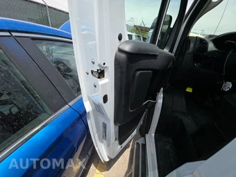 2025 Ram ProMaster 2500 Cargo Van Tradesman w/Passenger Seat Low Roof 136.0" WB - miniatura 9
