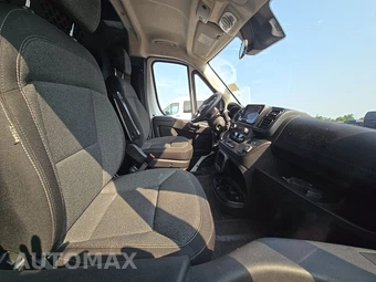 2025 Ram ProMaster 2500 Cargo Van Tradesman w/Passenger Seat Low Roof 136.0" WB - miniatura 8