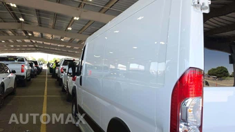 2025 Ram ProMaster 2500 Cargo Van Tradesman w/Passenger Seat Low Roof 136.0" WB - miniatura 17