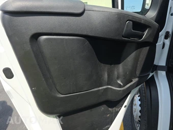 2025 Ram ProMaster 2500 Cargo Van Tradesman w/Passenger Seat Low Roof 136.0" WB - miniatura 9