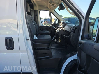 2025 Ram ProMaster 2500 Cargo Van Tradesman w/Passenger Seat Low Roof 136.0" WB - miniatura 8