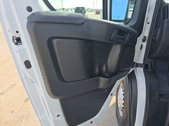 2025 Ram ProMaster 2500 Cargo Van Tradesman w/Passenger Seat Low Roof 136.0" WB - miniatura 9