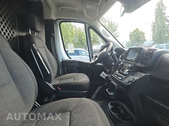 2025 Ram ProMaster 2500 Cargo Van Tradesman w/Passenger Seat Low Roof 136.0" WB - miniatura 8