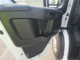 2025 Ram ProMaster 2500 Cargo Van Tradesman w/Passenger Seat Low Roof 136.0" WB - miniatura 9