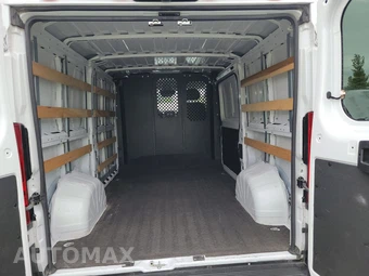 2025 Ram ProMaster 2500 Cargo Van Tradesman w/Passenger Seat Low Roof 136.0" WB - miniatura 15