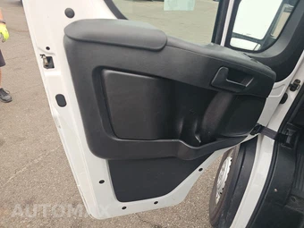 2025 Ram ProMaster 2500 Cargo Van Tradesman w/Passenger Seat Low Roof 136.0" WB - miniatura 9