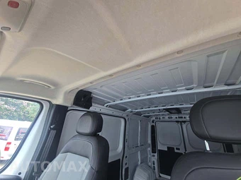 2025 Ram ProMaster 2500 Cargo Van Tradesman w/Passenger Seat Low Roof 136.0" WB - miniatura 11