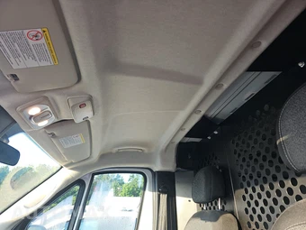 2025 Ram ProMaster 2500 Cargo Van Tradesman w/Passenger Seat Low Roof 136.0" WB - miniatura 17