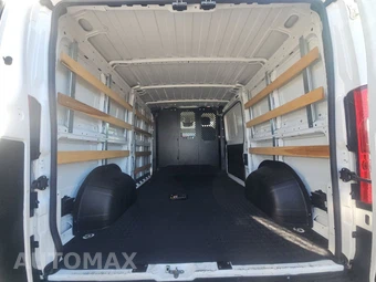 2025 Ram ProMaster 2500 Cargo Van Tradesman w/Passenger Seat Low Roof 136.0" WB - miniatura 17