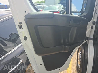 2025 Ram ProMaster 2500 Cargo Van Tradesman w/Passenger Seat Low Roof 136.0" WB - miniatura 9