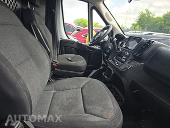 2025 Ram ProMaster 2500 Cargo Van Tradesman w/Passenger Seat Low Roof 136.0" WB - miniatura 8