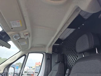 2025 Ram ProMaster 2500 Cargo Van Tradesman w/Passenger Seat Low Roof 136.0" WB - miniatura 18