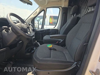 2025 Ram ProMaster 2500 Cargo Van Tradesman w/Passenger Seat Low Roof 136.0" WB - miniatura 7