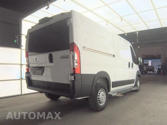 2025 Ram ProMaster 2500 Cargo Van Tradesman w/Passenger Seat Low Roof 136.0" WB - miniatura 4